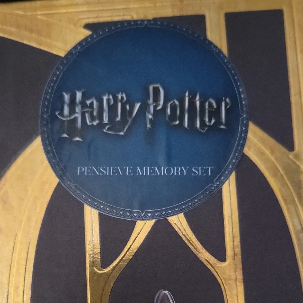 Warner Bros. Gold and Black Harry Potter Book Set - Picture 4 of 4